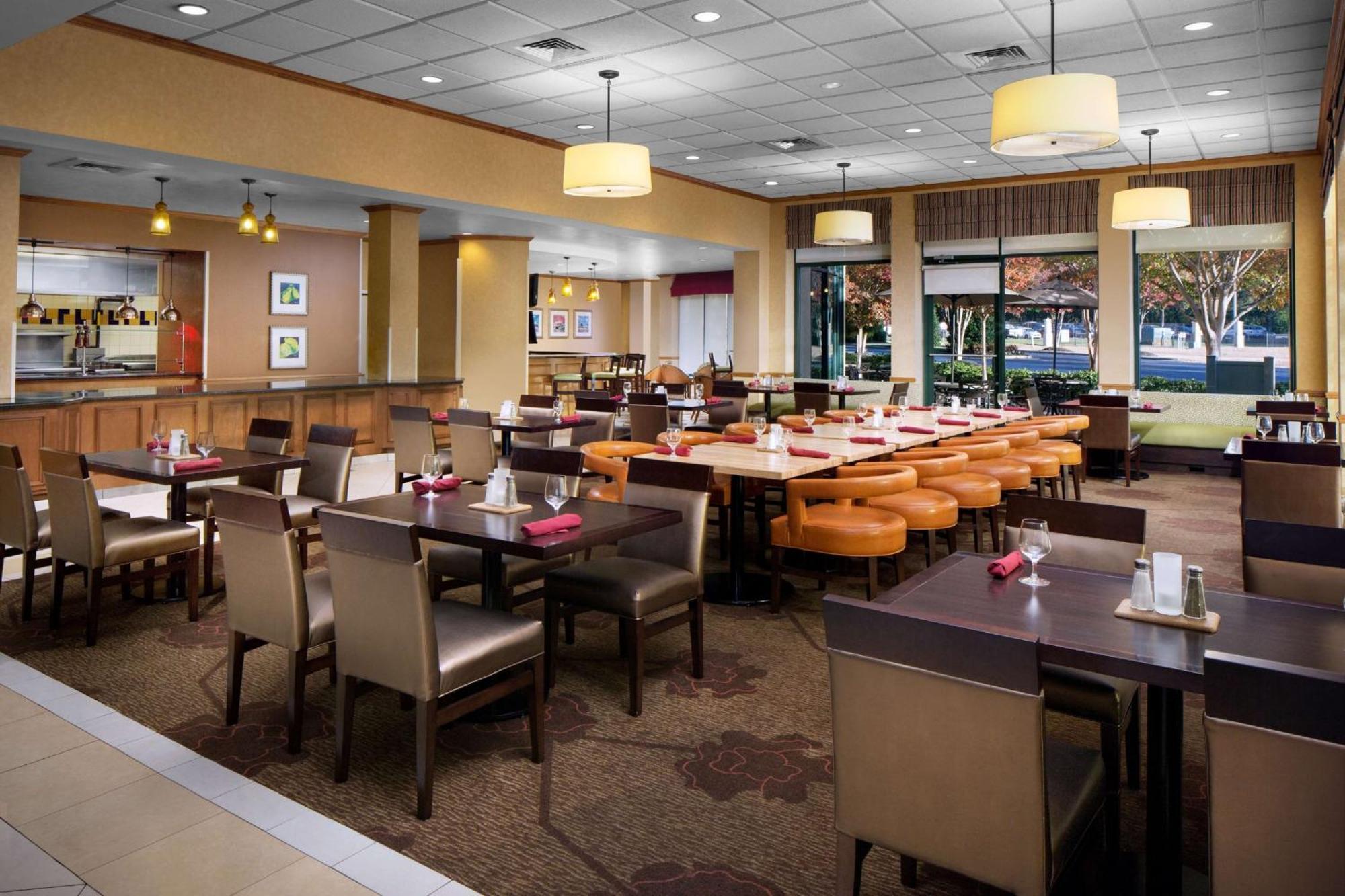 Hilton Garden Inn Atlanta Airport/Millenium Center College Park Exteriér fotografie